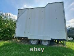 Twin axle box trailer