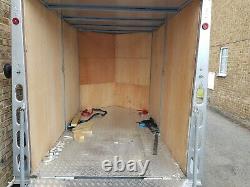 Twin axle box trailer