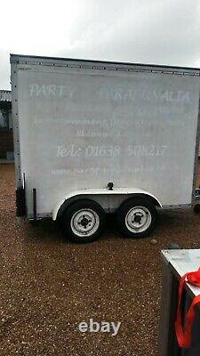 Twin axle box trailer