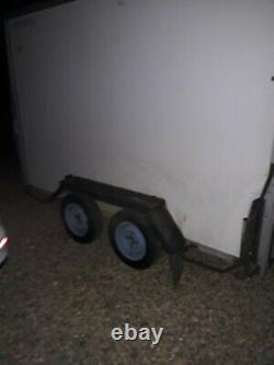 Twin axle box trailer