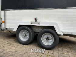 Twin axle box trailer! Enclosed With Electrics And Ramp