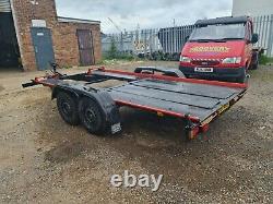 Twin axle car trailer spares or repair, needs repair/replace one of axles