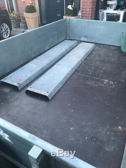 Twin axle galvanised graham edwards trailer 2000kg. Excellent condition