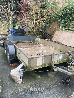 Twin axle trailer