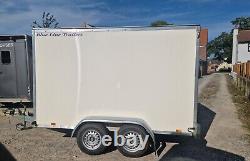 Used blue line box trailer twin axle 10'x6'x6