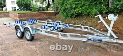 WhiteWater Glidelaunch Boat Trailer 2500kg braked twin axle