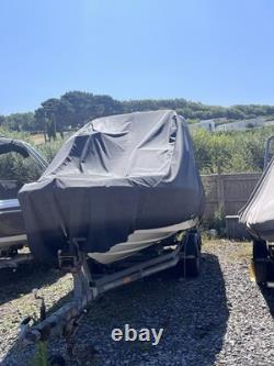 4.3 l V6 Maxum 1800 SR3 bateau à moteur. Remorque Snipe à double essieu