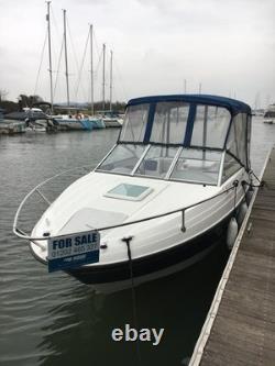 Bayliner 192 Discovery Cuddy Cabin 2007 immatriculé avec remorque à double essieu
