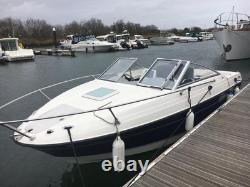 Bayliner 192 Discovery Cuddy Cabin 2007 immatriculé avec remorque à double essieu