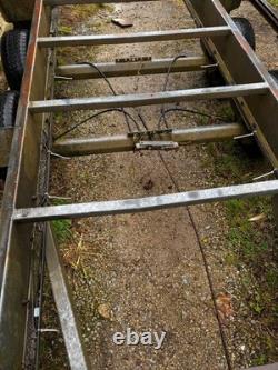 Châssis de remorque plateau galvanisé à double essieu freiné Anssems 3000 kg pour projet