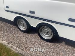 Eco-Trailer Velocity EVO / remorque fermée couverte pour voiture de course 3500 kg