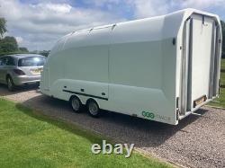 Eco-Trailer Velocity EVO / remorque fermée couverte pour voiture de course 3500 kg
