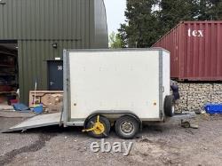 Ifor Williams BV85G remorque fourgon 8x5 2700 kg à double essieu freinée - solide
