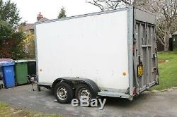 Ifor Williams Double 10x8 Axle Trailer Boîte Avec Une Chute Arrière Rabattable