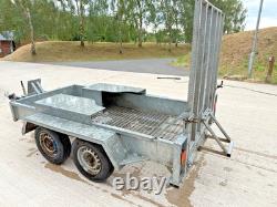 REMORQUE DE PLANTE INDESPENSION 9' x 5' 2700 KG BRUT