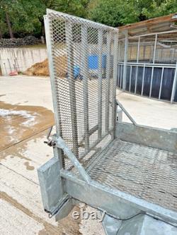 REMORQUE DE PLANTE INDESPENSION 9' x 5' 2700 KG BRUT