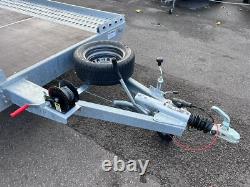 Remorque BEAVER TAIL à double essieu 13,4 pi x 6,9 pi 4 m x 2,1 m 2700 kg TAILLE DES ROUES 13 <br/> 
