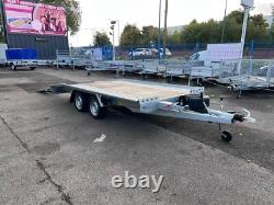 Remorque BEAVER TAIL à double essieu 13,4 pi x 6,9 pi 4 m x 2,1 m 2700 kg TAILLE DES ROUES 13	
  <br/>	
