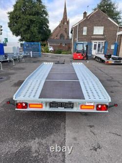 Remorque BEAVER TAIL à double essieu 13,4 pi x 6,9 pi 4 m x 2,1 m 2700 kg TAILLE DES ROUES 13 

<br/>  	