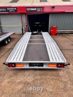 Remorque BEAVER TAIL à double essieu 15 pieds 6,6 pieds 4,5 m x 2 m 2700 kg TAILLE DES ROUES 13