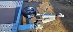 Remorque BEAVER TAIL à double essieu 15 pieds x 6,9 pieds 4,5 m x 2,1 m 2700 kg TAILLE DES ROUES 13 Remorque BEAVER TAIL à double essieu 15 pieds x 6,9 pieds 4,5 m x 2,1 m 2700 kg TAILLE DES ROUES 13