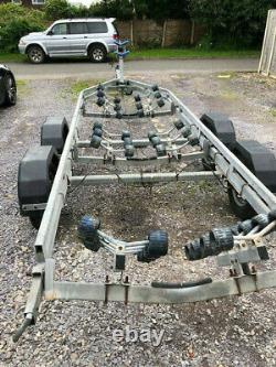 Remorque De Bateau Snipe Twin Axle 7.5 Metre En Bon État