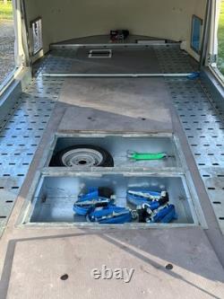 Remorque Eco-Trailer Velocity iQ / remorque de course fermée couverte de 3500 kg