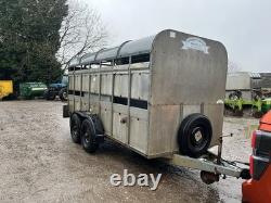 Remorque à bétail à deux essieux de 14 pieds Graham Edwards. Épandeur de moutons pour chargeur de tracteur JCB.