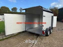 Remorque à caisse à double essieu Debon C500 d'occasion + porte + côtés en aluminium 2600KG PTAC ? SANS TVA