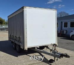 Remorque à double essieu à rideau CONWAY, 2600 kg de poids brut