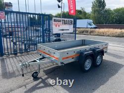 Remorque à essieux doubles non freinée Plateau 750 kg 2,64 m x 1,25 m 8,7 x 4,1 pi