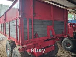 Remorque à grain basculante à double essieu PETTIT de 8 tonnes