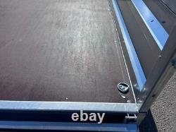 Remorque à ridelles grillagées 8 pi x 4,4 pi à double essieu 250 cm x 135 cm 750 kg sans frein