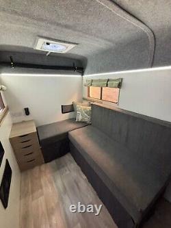 Remorque de camionnette à double essieu Debon Roadster C500 convertie en camping-car