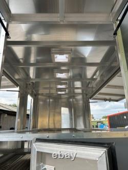 Remorque de cuisine Teale SupaLite, traiteur à double essieu, comptoirs en acier inoxydable 2700 kg