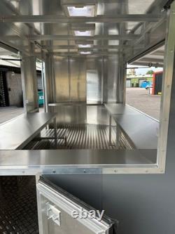 Remorque de cuisine Teale SupaLite, traiteur à double essieu, comptoirs en acier inoxydable 2700 kg
