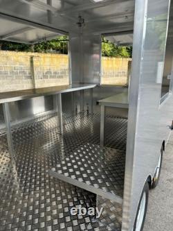 Remorque de cuisine Teale SupaLite, traiteur à double essieu, comptoirs en acier inoxydable 2700 kg