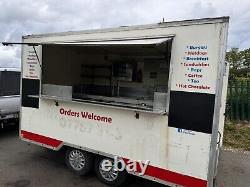 Remorque de restauration à deux essieux Burger Van