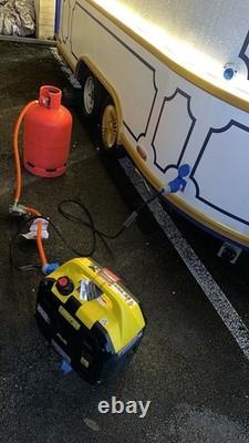 Remorque de restauration à deux essieux, style vintage époustouflant, certifiée gaz et électrique
