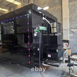 Remorque de restauration mobile de luxe noire à double essieu avec unité de street food à LED