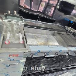 Remorque de restauration mobile de luxe noire à double essieu avec unité de street food à LED