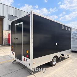 Remorque de restauration mobile noire à double essieu avec grande ouverture de service pour la restauration de rue Remorque de restauration mobile noire à double essieu avec grande ouverture de service pour la restauration de rue