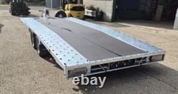 Remorque de voiture à plateau incliné Bateson 355B 5m x 2.1m 3500kg à double essieu, treuil et rampes Remorque de voiture à plateau incliné Bateson 355B 5m x 2.1m 3500kg à double essieu, treuil et rampes
