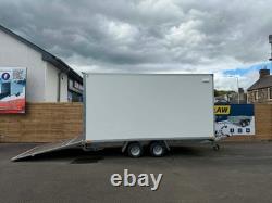 Remorque fourgon neuve 4 m x 2 m x 2 m à double essieu avec rampe 2700 kg Remorque fourgon neuve 4 m x 2 m x 2 m à double essieu avec rampe 2700 kg