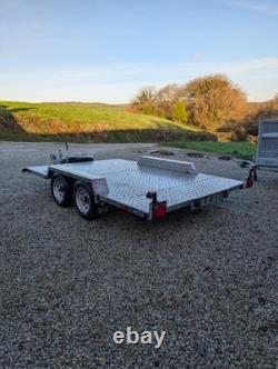 Remorque plateau à double essieu de 3m x 2m avec freins