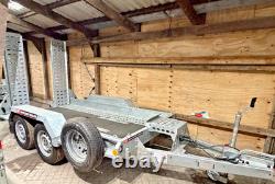 Remorque porte-engins Brian James d’occasion de démonstration 2025 9 pi x 4 pi double essieu avec rampe 2,7 tonnes 2700 kg