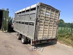 Remorque pour le bétail à deux essieux Ifor Williams DP120-12 avec plateformes 3500kg