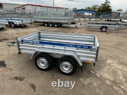 Remorque pour voiture 8,7 pi x 4 pi 750 kg à double essieu, plateau à ridelles grillagées de 800 mm avec rampe arrière rabattable
